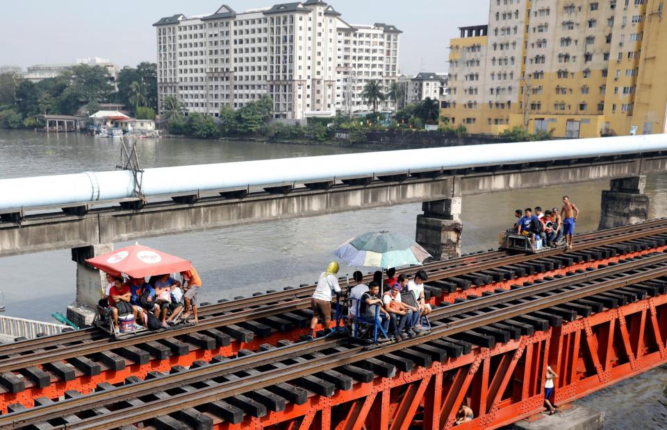 Philippines Manila trolley train commuter transport