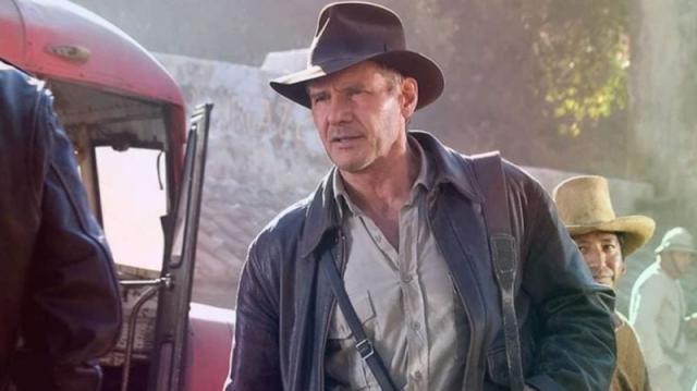 Harrison Ford vai a première de 'Indiana Jones 5' com a mulher