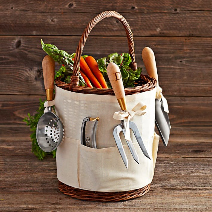<p><a href="https://go.redirectingat.com?id=74968X1596630&url=https%3A%2F%2Fwww.williams-sonoma.com%2Fproducts%2Fgarden-tool-basket&sref=https%3A%2F%2Fwww.townandcountrymag.com%2Fleisure%2Fg45847728%2Fbest-gifts-for-gardeners%2F" rel="nofollow noopener" target="_blank" data-ylk="slk:Shop Now;elm:context_link;itc:0;sec:content-canvas" class="link ">Shop Now</a></p><p>Agrarian Tool Basket</p><p>williams-sonoma.com</p><p>$39.95</p>