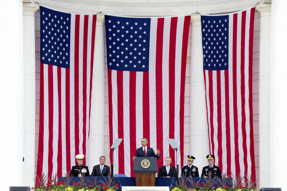 <p>President Obama speaks at the Memorial Amphitheater of Arlington National Cemetery, in Arlington, Va., Monday, May 30, 2016, during a Memorial Day ceremony. (Photo: Andrew Harnik/AP) </p>