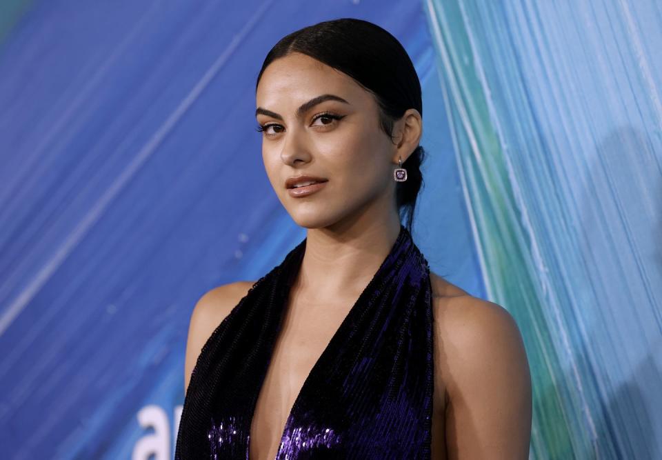 11) Camila Mendes