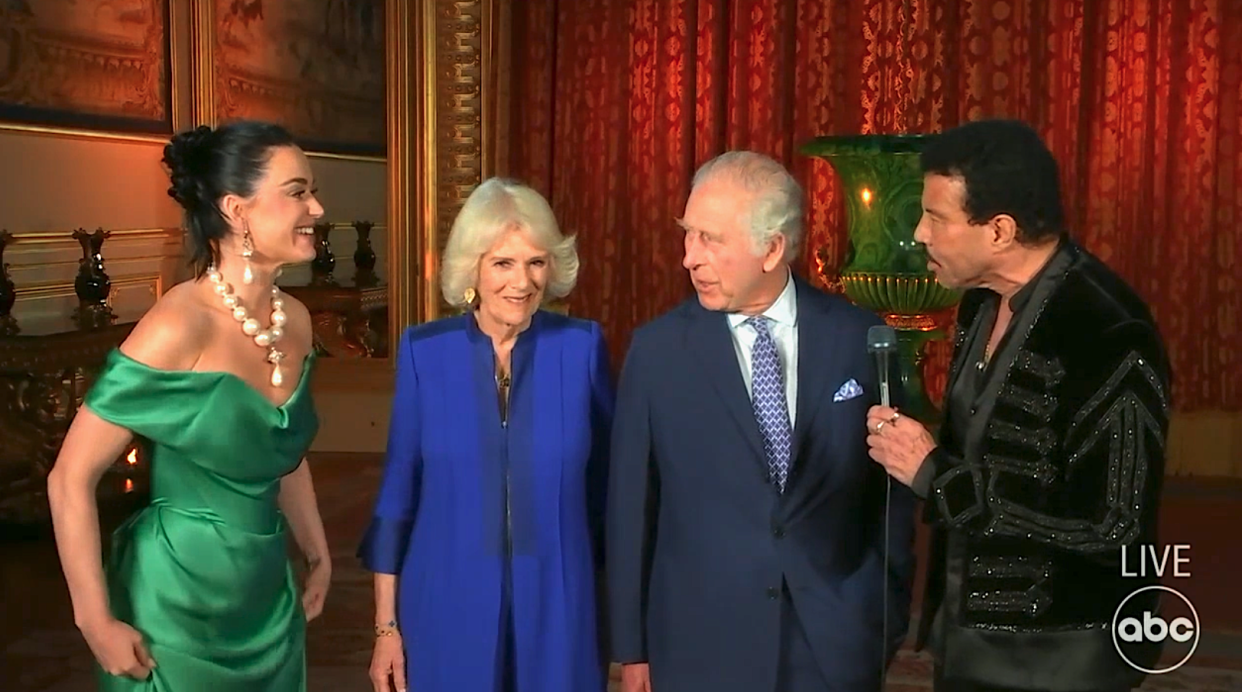 Katy Perry curtsies for Queen Camilla and King Charles III as they join her and Lionel Richie in the Grand Reception Room at Windsor Castle. (Photo: ABC)