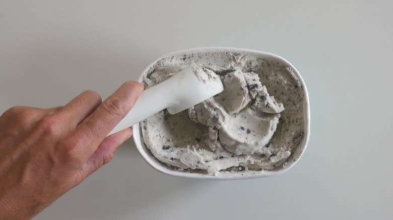 Icre cream scoop