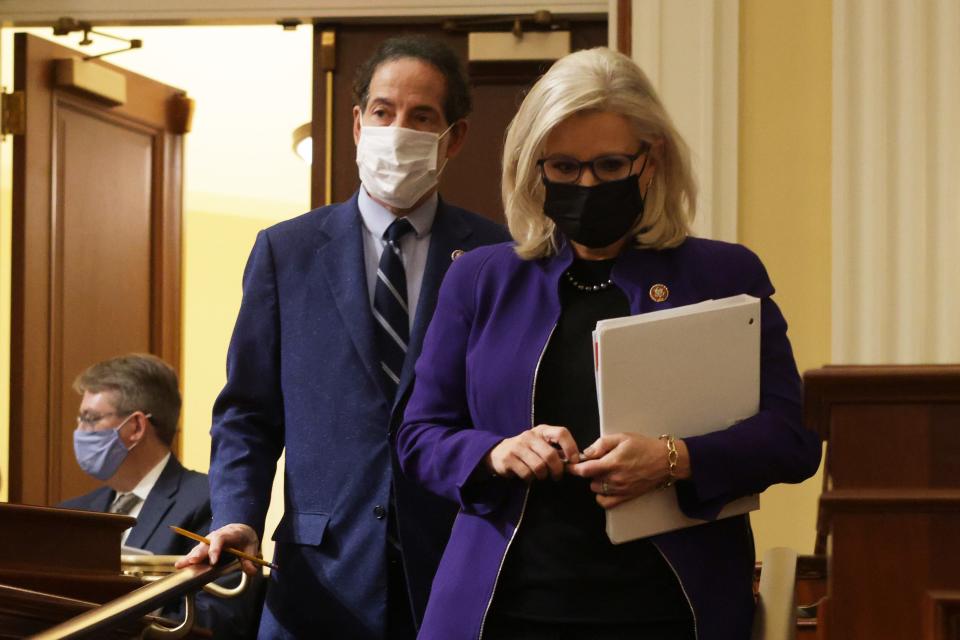 WASHINGTON, DC - OCTOBER 19: U.S. Rep. Liz Cheney (R-WY), vice chair of the select committee investigating the January 6 attack on the Capitol, and Rep. Jamie Raskin (D-MD) leave following a committee meeting at Cannon House Office Building on Capitol Hill October 19, 2021 in Washington, DC. The committee voted to hold former Trump adviser Stephen Bannon in criminal contempt for refusing to cooperate with the committee’s subpoena. (Photo by Alex Wong/Getty Images) ORG XMIT: 775726174 ORIG FILE ID: 1347581372