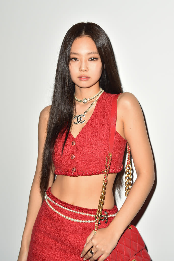 PARIS, FRANCE - OCTOBER 05: Kim Jennie attends the Chanel Womenswear Spring/Summer 2022 show as part of Paris Fashion Week on October 05, 2021 in Paris, France. (Photo by Stephane Cardinale - Corbis/Corbis via Getty Images)
