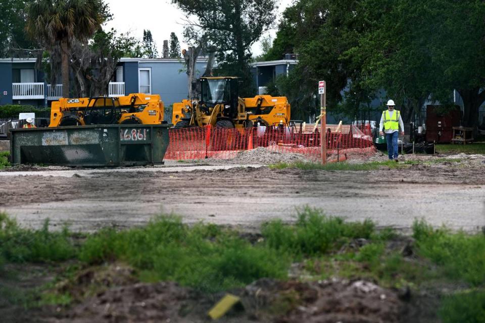 Construction equipment and piles of dirt can be seen from US 301 at the City of Bradenton’s Water Reclamation Facility on March 26, 2024. Records say that a lack of staff and experience at the City of Bradenton’s wastewater treatment plant has led to numerous sewage spills in recent months, including a 1.2. million-gallon spill in February that polluted the Manatee River.