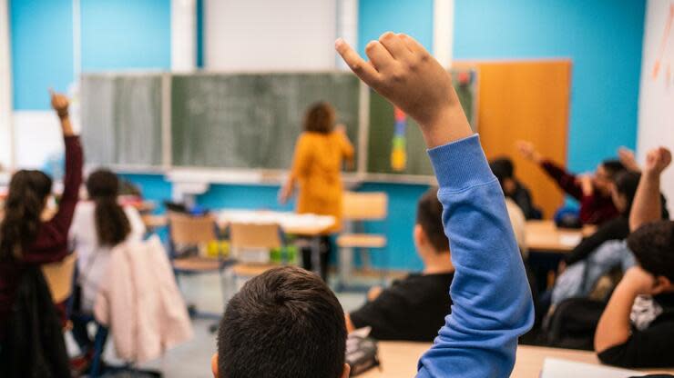 Nordrhein-Westfalen will Brennpunkt-Schulen besser fördern. Foto: dpa