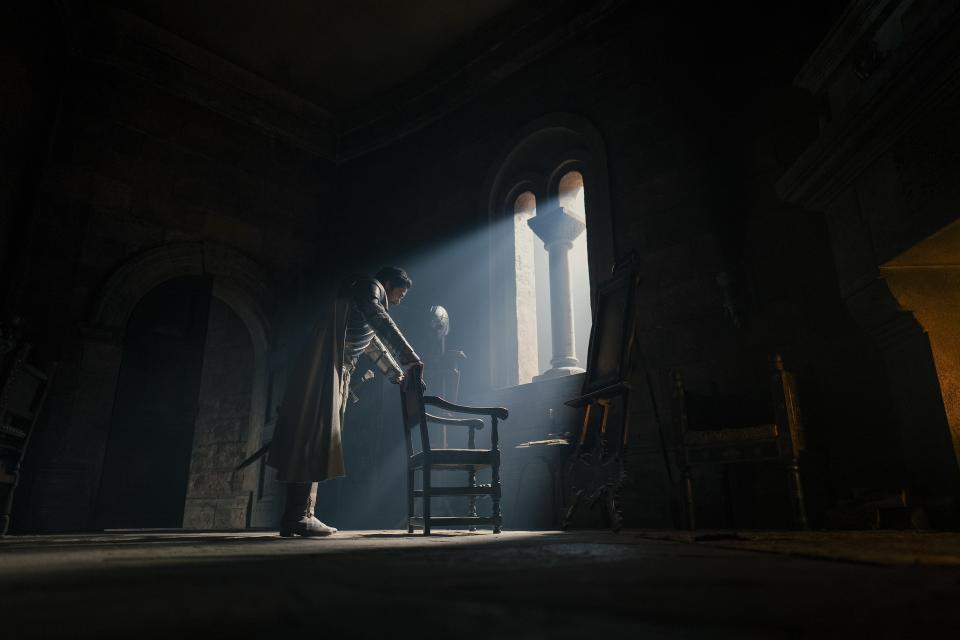 house-of-the-dragon-season-2-episode-3-harrenhal-cinematography