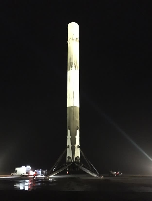 spacex booster landing shot