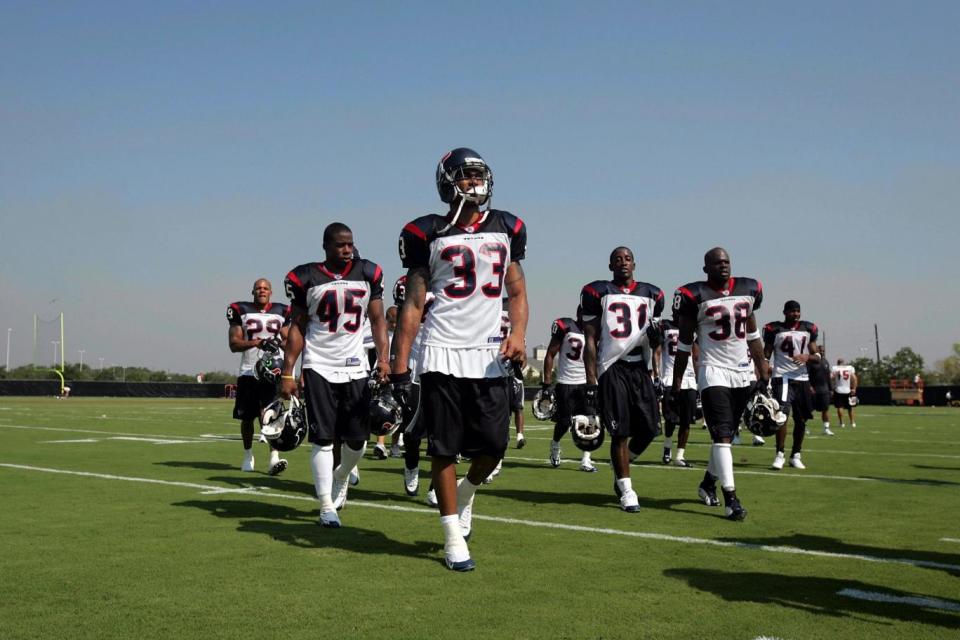 Bell (No.33) during his time with the Houston Texans (Getty Images)