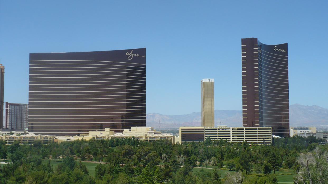 Daytime shot of the Wynn and Encore towers in Las Vegas.