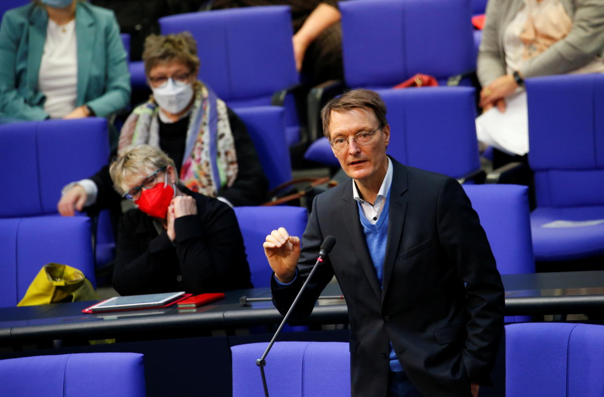 Karl Lauterbach im Bundestag (Bild: REUTERS/Michele Tantussi)