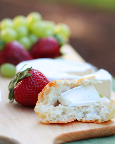 Baguette with Brie and Strawberries