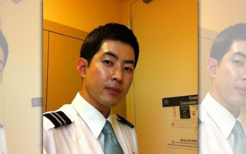 曾任大韓航空座艙長的Park Chang-jin，今年初辭去工作，轉而投身政治。（翻攝自Park Chang-jin推特）