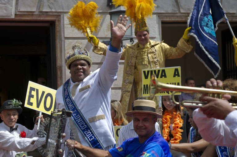 King Momo arrives for the ceremony to receive the key of Rio de Janeiro from Rio's Mayor Eduardo Paes and thus officially open the city's world famous carnival on February 8, 2013 in the Brazilian beach city. The 150-kilogram Milton Rodrigues da Silva, the event's undisputed king for the past five years in a row, kicked off five days of nonstop partying in Brazil's Marvelous City, Rio