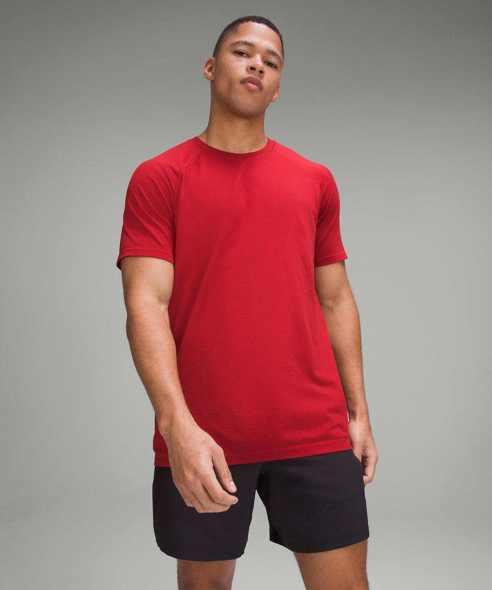 <p><a href="https://go.redirectingat.com?id=74968X1596630&url=https%3A%2F%2Fshop.lululemon.com%2Fp%2Fmen-ss-tops%2FMetal-Vent-Tech-Short-Sleeve-Shirt-2-MD%2F_%2Fprod11480114&sref=https%3A%2F%2F" rel="nofollow noopener" target="_blank" data-ylk="slk:Shop Now;elm:context_link;itc:0;sec:content-canvas" class="link ">Shop Now</a></p><p>Metal Vent Tech Short-Sleeve Shirt</p><p>lululemon.com</p><p>$49.00</p>