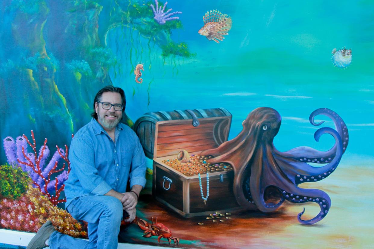 David Hansel recently completed this and two other murals at the Splash resort on Panama City Beach.