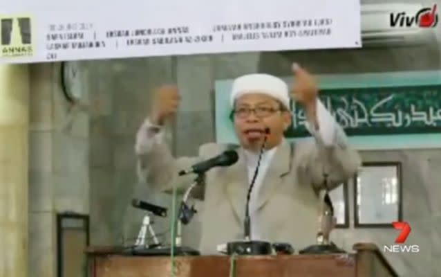 Money donated by Australians went to Indonesian cleric Abu Jibril, a former recruiter for Jamaah Islamiyah.Source: 7 News.