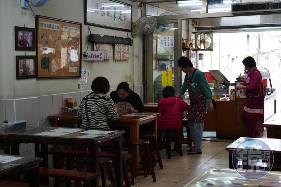 貓鼠麵換了新店址，空間更寬敞。