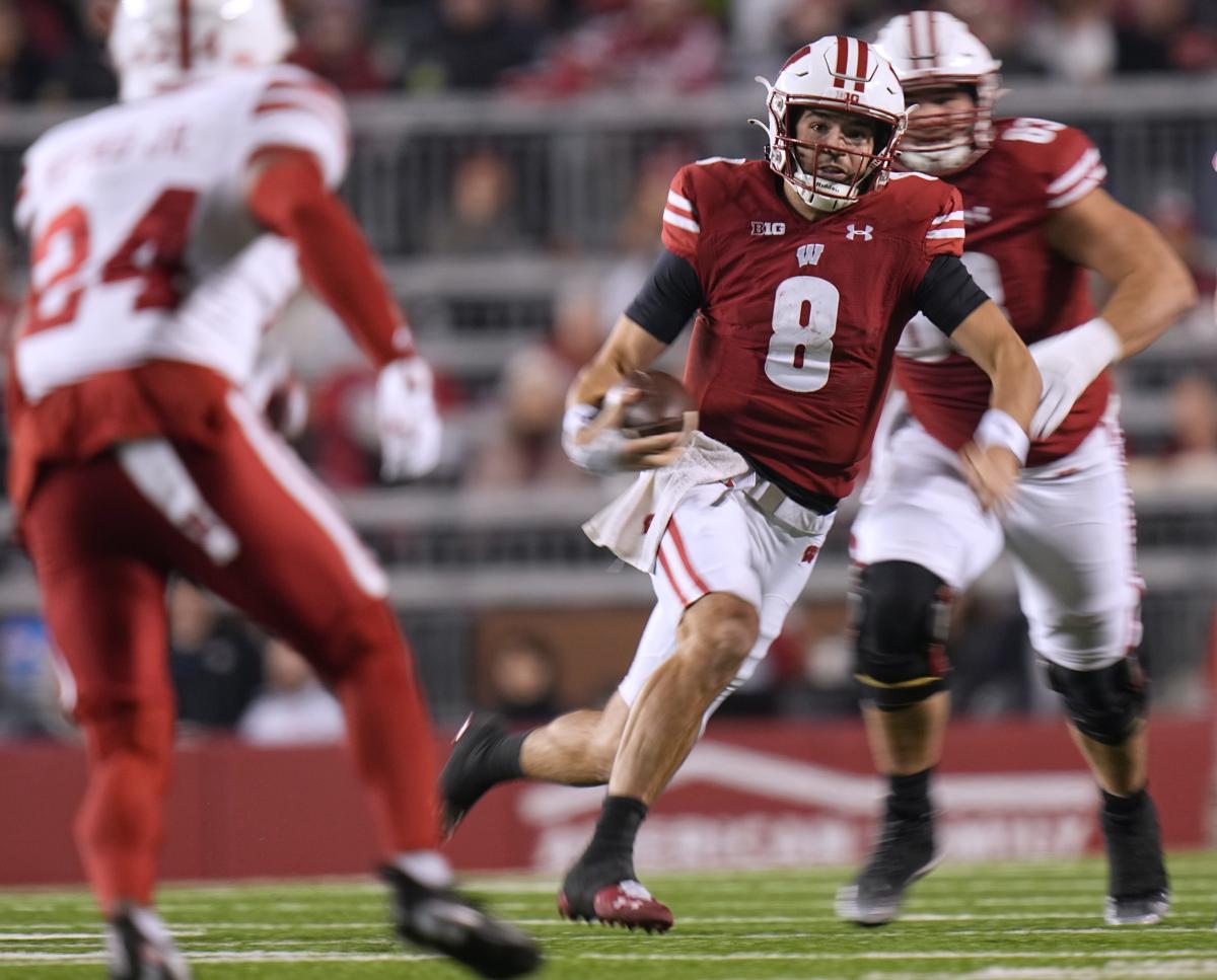 Tanner Mordecais Contributions In His Lone Season At Wisconsin Go Beyond Statistics Yahoo Sports 9438