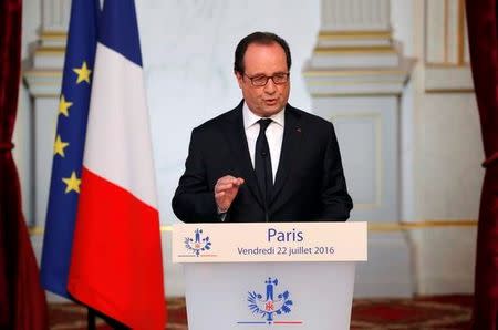 French President Francois Hollande delivers a statement after a defence council at the Elysee Palace in Paris, France, July 22, 2016 following last week's deadly truck attack in Nice. REUTERS/Philippe Wojazer