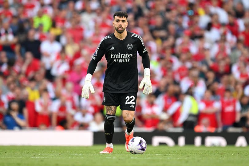 David Raya during the Premier League match between Arsenal and Everton at Emirates Stadium.