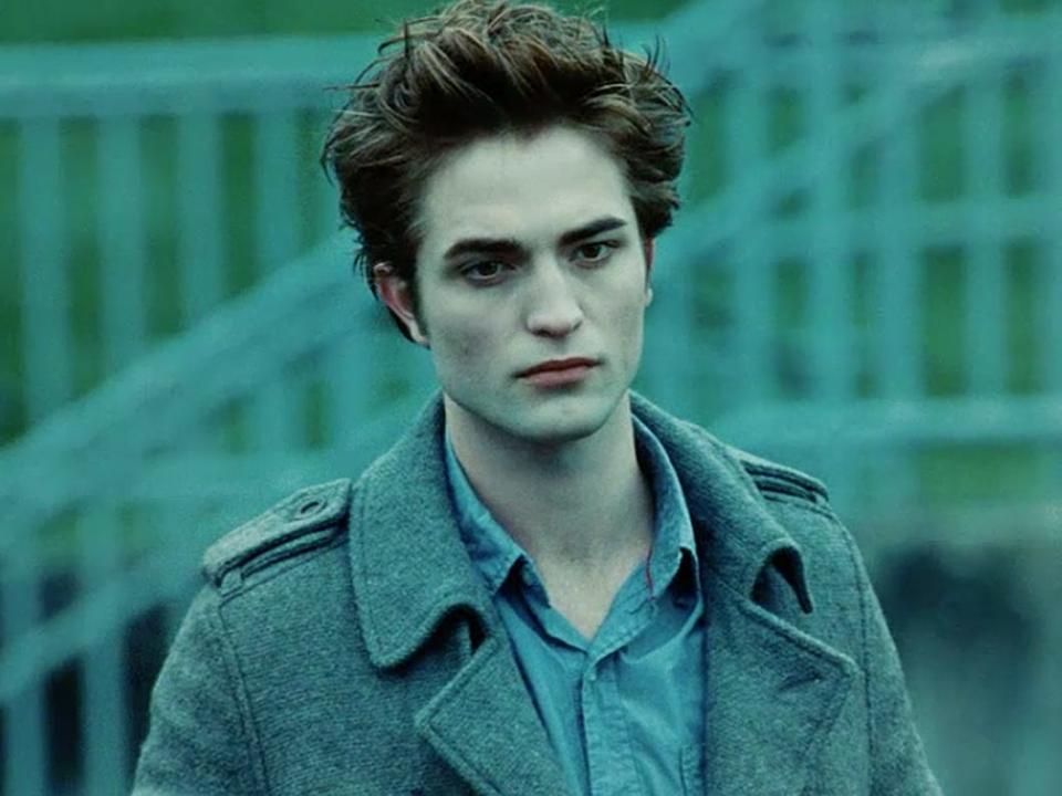 robert pattinson as edward in twilight