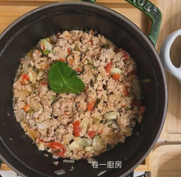 泰式食譜│25道開胃健康泰式食譜合集！必學泰式豬頸肉／生菜包／酸辣汁