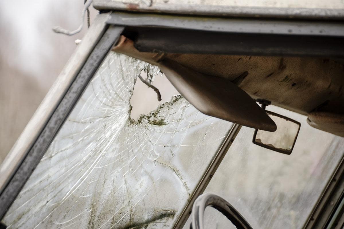 Burglars broke a vehicle's window with a hammer after breaking into a garage <i>(Image: Pixaby)</i>