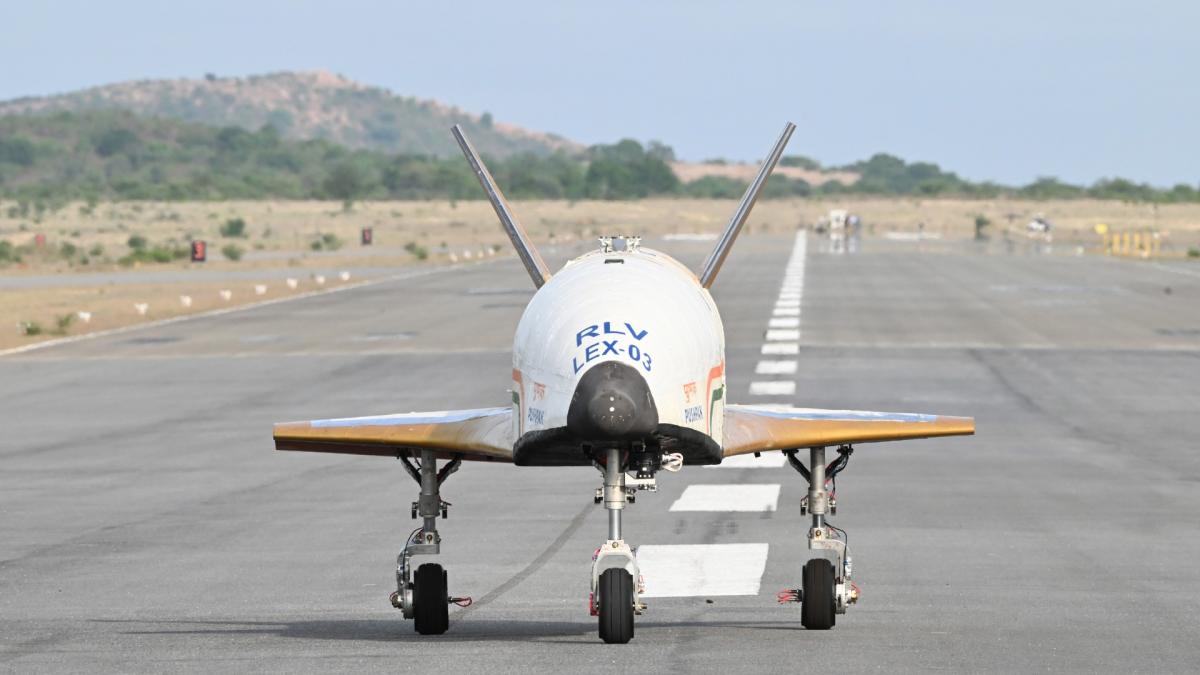 Watch India’s reusable spaceplane prototype undergoes its final landing test (video)