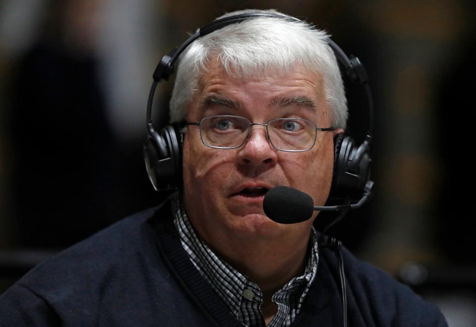 Purdue play by play announcer Tim Newton talks during the NCAA women’s basketball game between the Purdue Boilermakers and the Rutgers Scarlet Knights, Tuesday, Jan. 2, 2024, at Mackey Arena in West Lafayette, Ind. Purdue Boilermakers won 77-76.