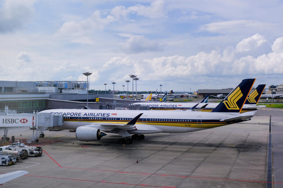 Singapore Air eyes overseas hub after being trapped by Covid. (PHOTO: Getty Commercial)