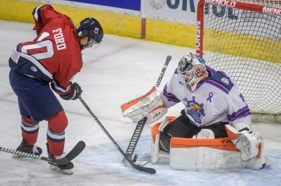 Peoria Rivermen goaltender Jack Berry makes a stop on the way to earning SPHL Playoff MVP honors last spring in the President's Cup Finals. He returned from England on Wednesday, Feb. 1, 2023 to re-join the Rivermen in their title defense.