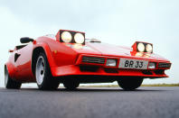<p>Whereas the Miura's headlights flipped forwards the Countach's popped up and it was partly because of this styling cue that the most brutally designed supercar ever made looked so incredible. The Diablo that followed was also equipped with pop-up lights at first, although these were later swapped for faired-in units for <strong>improved aerodynamics</strong>.</p>
