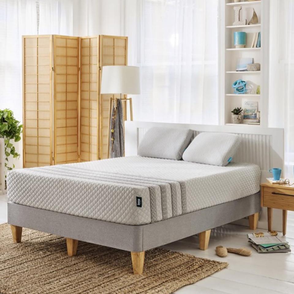 Leesa Hybrid mattress