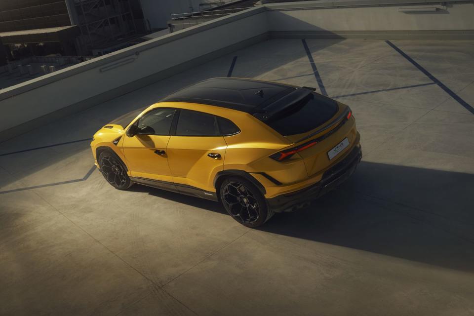 Lamborghini Urus Performante - Full Image Gallery