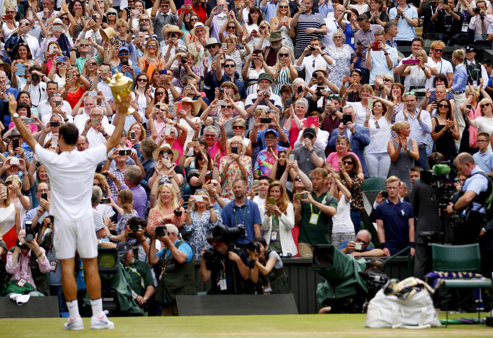 Federer wins eighth Wimbledon crown