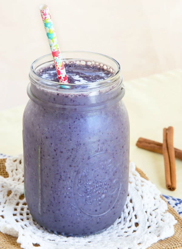 Berry Purple Power Smoothie (No Banana) - Sally's Baking Addiction