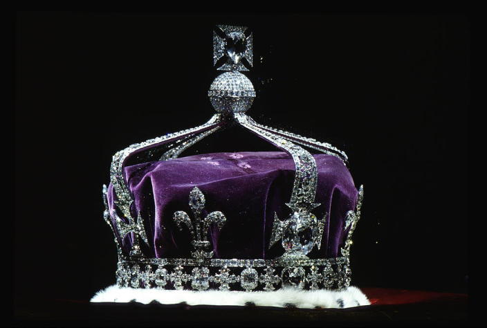 The crown of Queen Elizabeth the Queen Mother, containing the famous Kohinoor diamond, pictured on April 19, 1994.<span class="copyright">Tim Graham Photo Library via Getty Images</span>