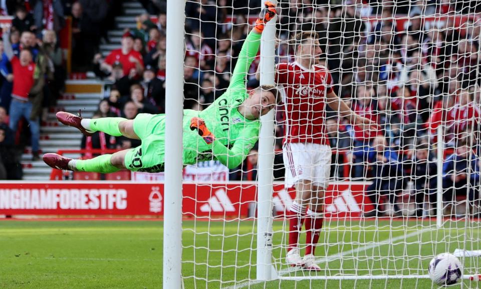 <span>Crystal Palace’s Dean Henderson can’t keep out Chris Wood’s header as Nottingham Forest equalise at the City Ground.</span><span>Photograph: Ed Sykes/Action Images/Reuters</span>