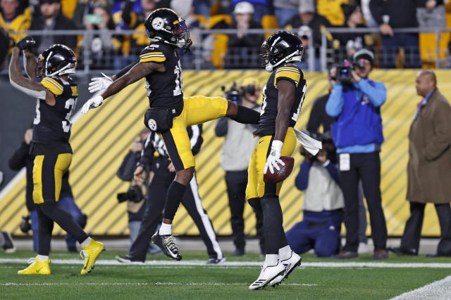 Steelers defense leads way in 17-12 win over Rams