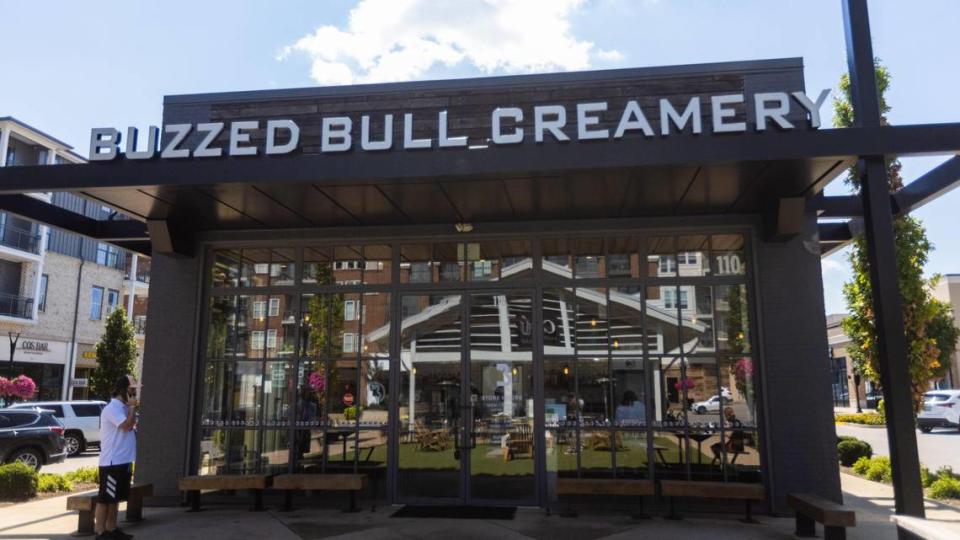 Buzzed Bull Creamery within Summit at Fritz Farm was opposite Shake Shack on the “lawn.” Marcus Dorsey/mdorsey@herald-leader.com
