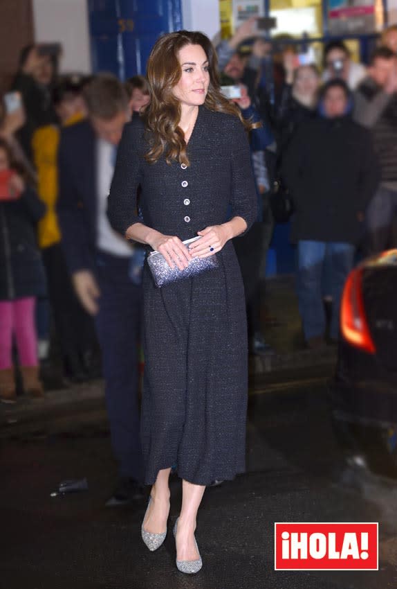 Kate Middleton zapatos purpurina vestido tweed