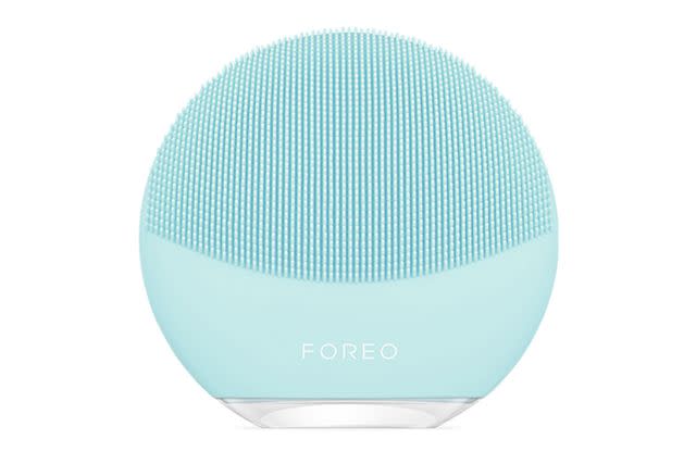 <p>Foreo</p>