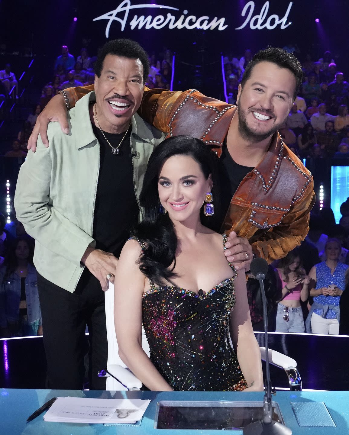 who will replace katy perry american idol judge