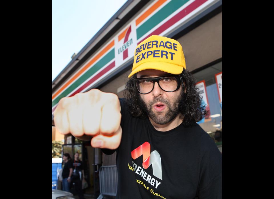 <a href="http://twitter.com/#!/JUDAHWORLDCHAMP" target="_hplink">@JudahWorldChamp</a>