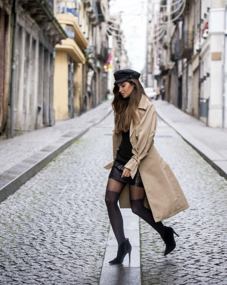 <p>Si las sigues en Instagram, donde tiene 1,6 millones de seguidores, entonces también habrás visto su look más <em>chic</em> del año pasado. (Foto: Instagram / <a rel="nofollow noopener" href="https://www.instagram.com/p/BdOBQLWljHX/?taken-by=saracarbonero" target="_blank" data-ylk="slk:@saracarbonero;elm:context_link;itc:0;sec:content-canvas" class="link ">@saracarbonero</a>). </p>