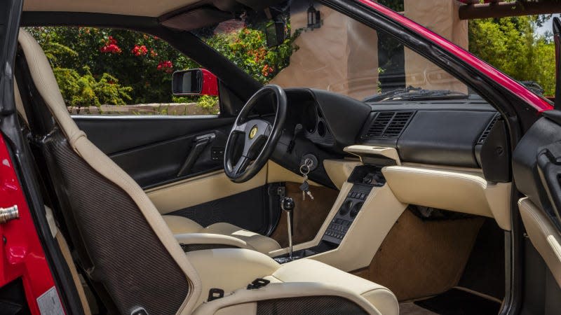 One car is finished with ivory leather. - Photo: The Barn Miami