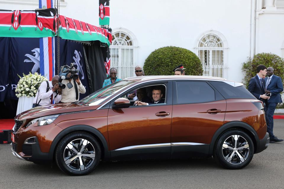 <strong>5e</strong> - Peugeot 3008 / 800 unités vendues 