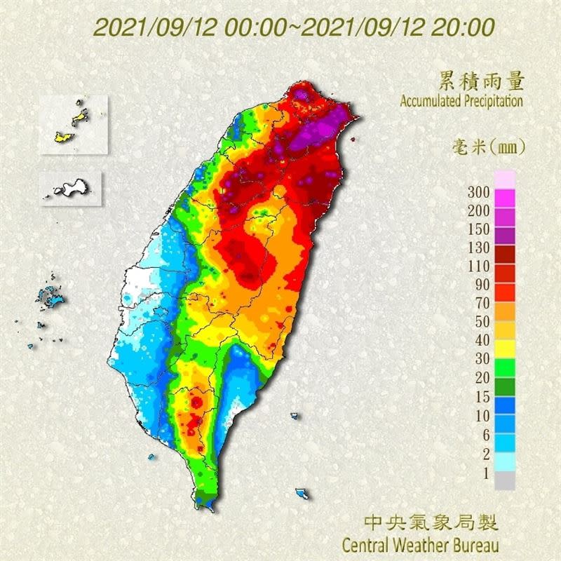 璨樹颱風對東部及北部帶來的雨量。（圖／翻攝自鄭明典臉書）